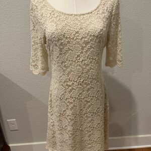 Connected Apparel Sz 8 Elegant Cream Lace Dress